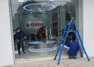 Vệ sinh showroom Yamaha